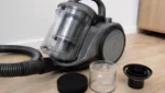 Kindersicherer beutelloser Staubsauger: DIY-Tipps